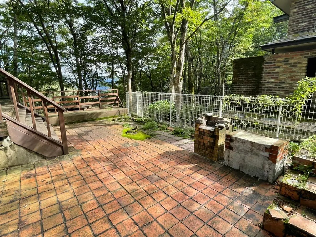 Holiday home 天井高5Mもある開放的で映画の撮影現場となった森の中の別荘-暖炉-ペット-Bbq-7名定員 Hakone Japan