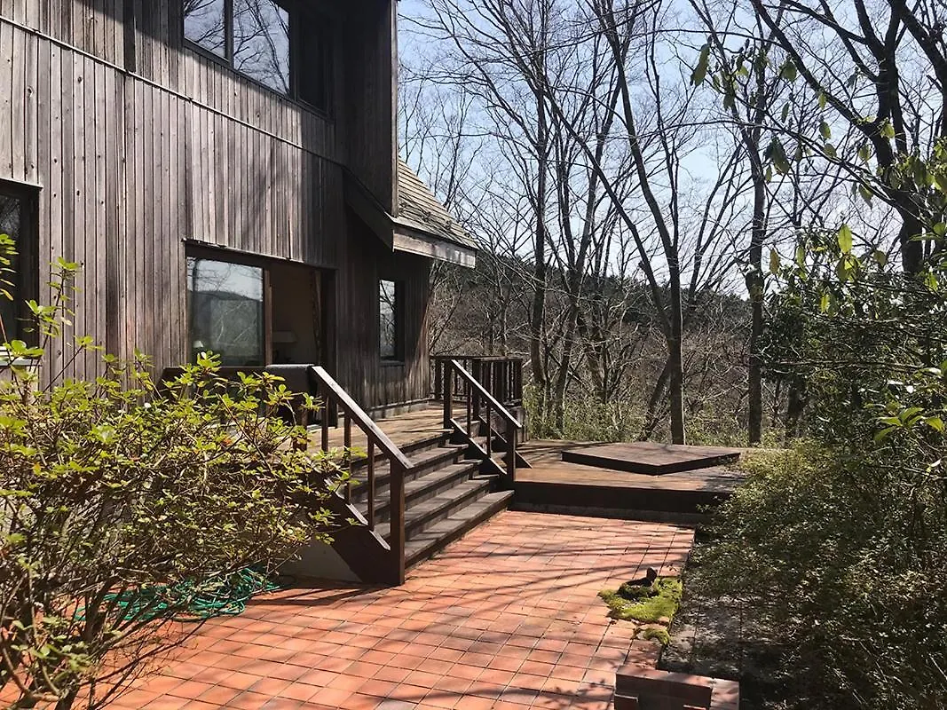 Holiday home 天井高5Mもある開放的で映画の撮影現場となった森の中の別荘-暖炉-ペット-Bbq-7名定員 Hakone