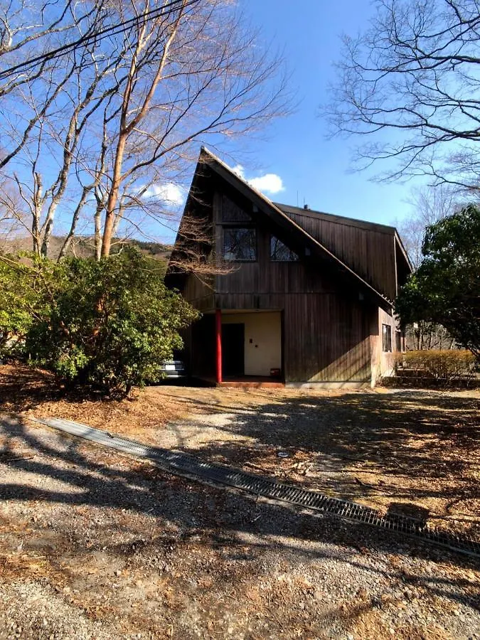 天井高5Mもある開放的で映画の撮影現場となった森の中の別荘-暖炉-ペット-Bbq-7名定員 Hakone Japan