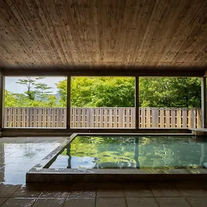4* Отель Retreat Foere